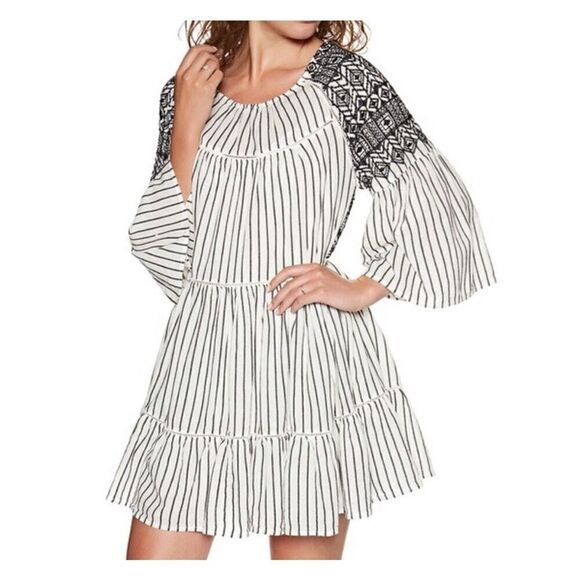 Free People Women's Boho Mini Lola Striped Dress White Black Tiered Embroidered - Picture 3 of 12